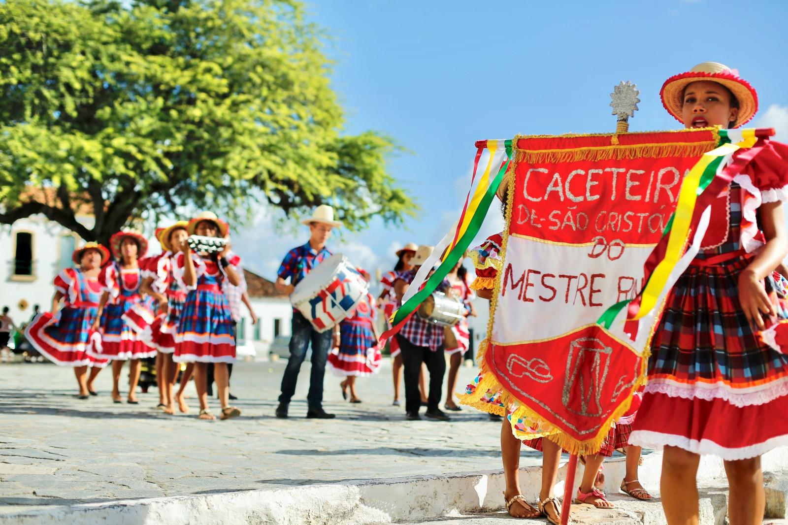 cortejos-de-grupos-de-cultura-popular-retornam-as-ruas-no-fasc-2024-2024-11-13-6734f7412189d